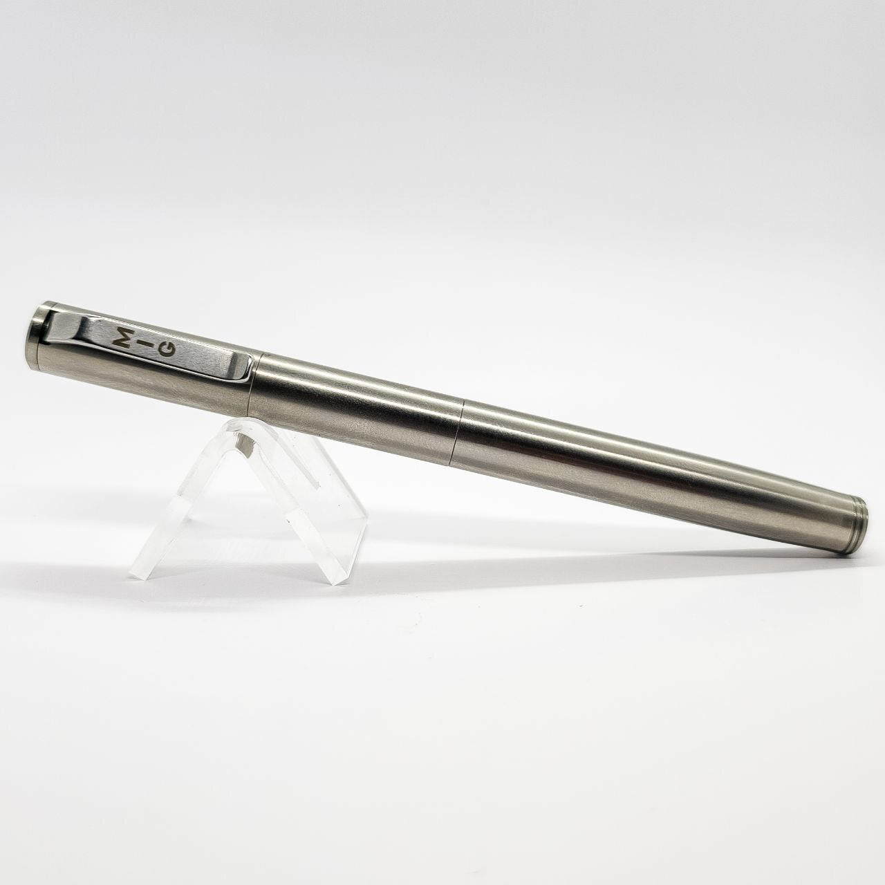 Mig Fountain Pen Titanium