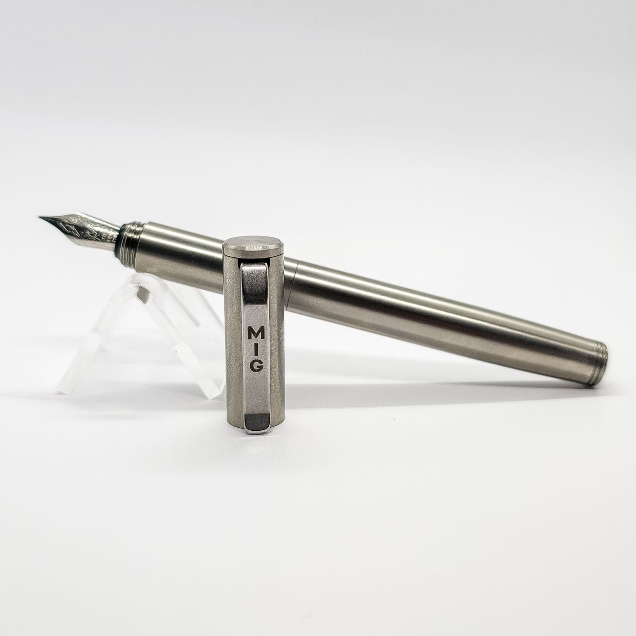 Mig Fountain Pen Titanium